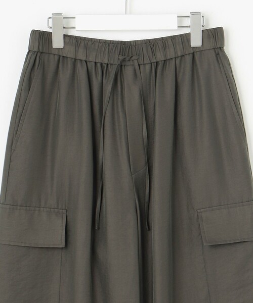 23区（ニジュウサンク）の「【SLOW/一部店舗限定】ブライトヴィンテージクロス カーゴパンツ（カーゴパンツ・レディース・グレー系/カーキ系・40/36/38）」の17枚目の写真