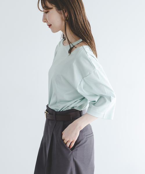 Room no.8(ルームエイト)の「Room no.8/ルームエイト スムースコットンネックオープントップス(Tシャツ/カットソー・レディース・グリーン/ベージュ/ブラック/ホワイト・FREE)」の16枚目の写真