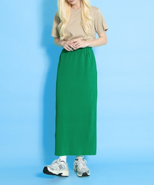 PUNYUS（プニュズ）の「セルフカットプリーツロングスカート（スカート・レディース・ブラック/グリーン/パープル/オレンジ・1/2/3/4）」の9枚目の写真