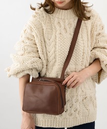 ANON（アノン）の「オイルドレザ－・牛革スモールショルダーバッグ（ショルダーバッグ）」