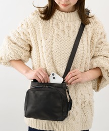 ANON（アノン）の「オイルドレザ－・牛革スモールショルダーバッグ（ショルダーバッグ）」