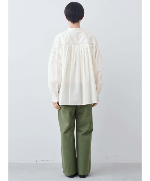 THREE FIFTY STANDARD(スリーフィフティースタンダード)の「THREE FIFTY STANDARD ピコ刺しゅうのコットンギャザーブラウス〈オフホワイト〉(シャツ/ブラウス・レディース・オフホワイト・L/M/LL)」の8枚目の写真