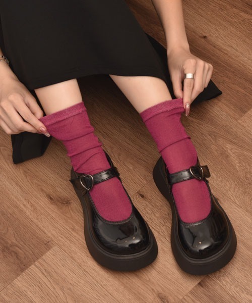 TONE SELECT GOODS（トーンセレクトグッズ）の「【float】ラメ グリッター デザイン ミドル丈 ソックス【10色展開】（ソックス/靴下・レディース・ベージュ/ネイビー/パープル/イエロー/ゴールド/グリーン/ピンク/ブラック/グレー/アッシュブラウン・FREE）」の9枚目の写真