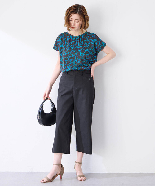 Petit Honfleur(プチオンフルール)の「ストレッチクロップドパンツ(スラックス・レディース・ブラウン/ブラック・M/L)」の20枚目の写真