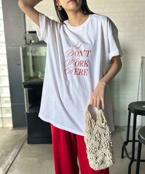Kotoe(コトエ)の「【UNISEX】 ミックスロゴプリントオーバーサイズ 半端袖Tシャツ(Tシャツ/カットソー・レディース・ブラック/ダークグリーン/ダークグレー/ホワイト/ホワイト系その他・FREE)」の3枚目の写真