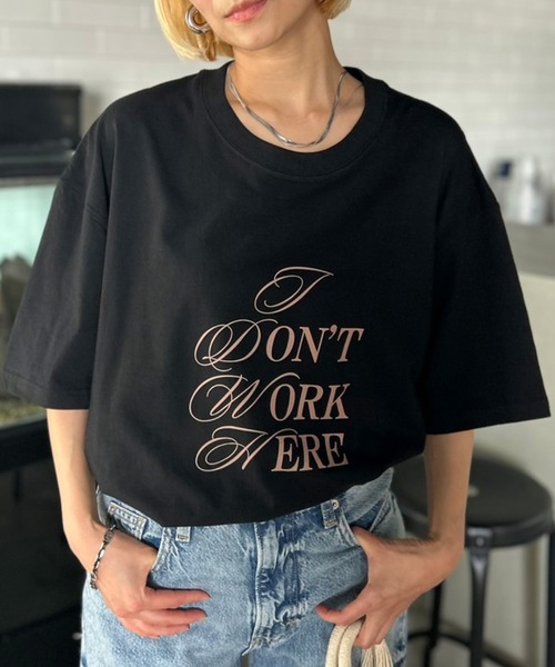 Kotoe(コトエ)の「【UNISEX】 ミックスロゴプリントオーバーサイズ 半端袖Tシャツ(Tシャツ/カットソー・レディース・ブラック/ダークグリーン/ダークグレー/ホワイト/ホワイト系その他・FREE)」の4枚目の写真