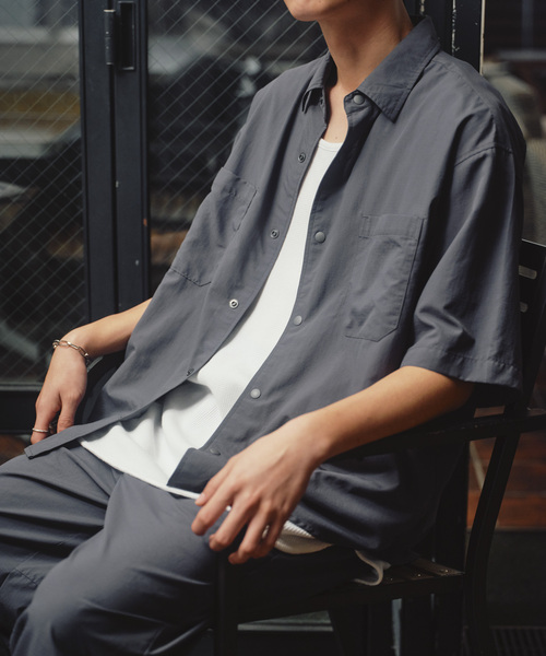 Russell Athletic（ラッセルアスレティック）の「RUSSELL ATHLETIC 別注 ナイロン リップストップ ショートスリーブ シャツ（シャツ/ブラウス・メンズ・グレー/ネイビー/ブラックミックス・MEDIUM/LARGE）」の8枚目の写真