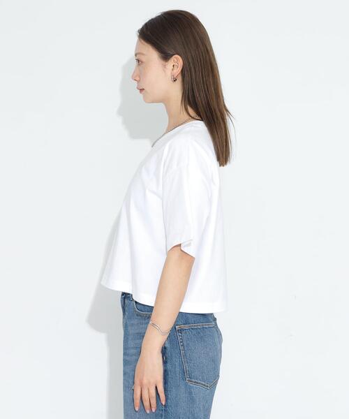 URBAN RESEARCH Sonny Label(アーバンリサーチサニーレーベル)の「SHELTECH クロップドTシャツ(Tシャツ/カットソー・レディース・オフホワイト/チャコールグレー/ブラック・FREE)」の16枚目の写真