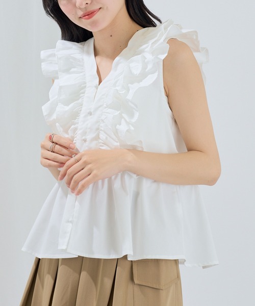 MAGASIN DE MODE Chou Chou(マガジンデモードシュシュ)の「【MAGASIN DE MODE Chou Chou】ブロードフリルブラウス XNN(シャツ/ブラウス・レディース・ブラック/ブルー/ホワイト/ブラウン・FREE)」の5枚目の写真