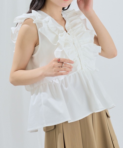 MAGASIN DE MODE Chou Chou(マガジンデモードシュシュ)の「【MAGASIN DE MODE Chou Chou】ブロードフリルブラウス XNN(シャツ/ブラウス・レディース・ブラック/ブルー/ホワイト/ブラウン・FREE)」の6枚目の写真