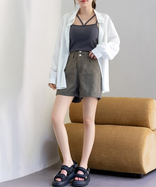 DAY CLOSET(デイ クローゼット)の「レディース 主役も脇役もこなす。パッド付きダブルストラップリブタンクトップ(キャミソール・レディース・チャコールグレー/ブラック/グレイッシュベージュ/ライトベージュ/アイボリー・FREE)」の17枚目の写真