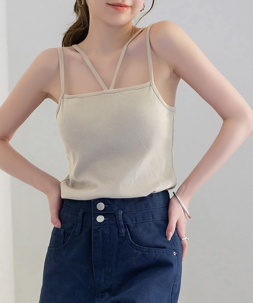 DAY CLOSET(デイ クローゼット)の「レディース 主役も脇役もこなす。パッド付きダブルストラップリブタンクトップ(キャミソール・レディース・チャコールグレー/ブラック/グレイッシュベージュ/ライトベージュ/アイボリー・FREE)」の19枚目の写真