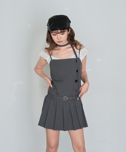 RAY CASSIN（レイカズン）の「【チョーカーセット】ボタンデザインプリーツキャミミニワンピース（ワンピース・レディース・グレー/ブラック系その他2・FREE）」の16枚目の写真