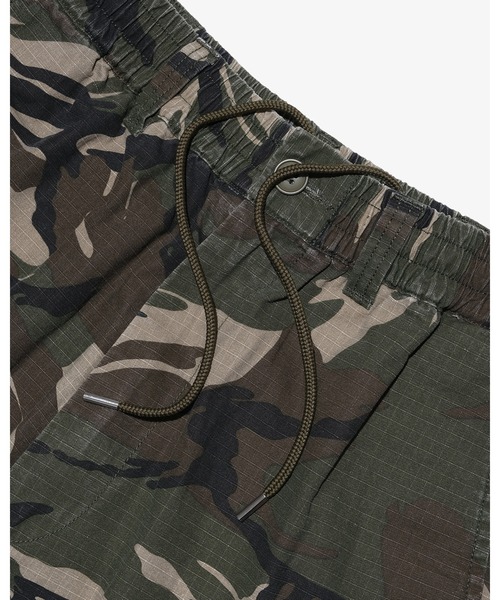 KEBOZ(ケボズ)の「CAMO CARGO SHORTS(その他パンツ・メンズ・オリーブ/サンドベージュ・S/M/L/XL/2XL)」の16枚目の写真