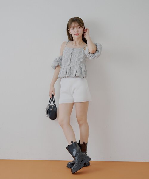 Chico（チコ）の「【セットアップ対応】ボタン付きニットショート