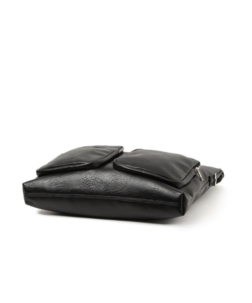 LAKOLE（ラコレ）の「2WAYマルチポケットサンカクトートバッグ / 576001（トートバッグ・メンズ・ブラウン/ブラック・FREE）」の21枚目の写真