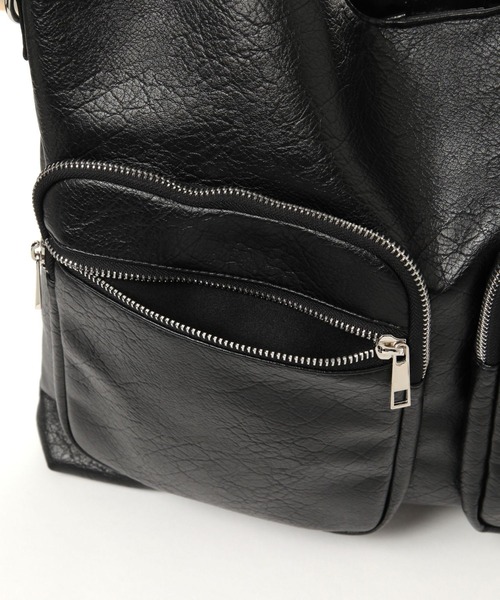 LAKOLE（ラコレ）の「2WAYマルチポケットサンカクトートバッグ / 576001（トートバッグ・メンズ・ブラウン/ブラック・FREE）」の11枚目の写真