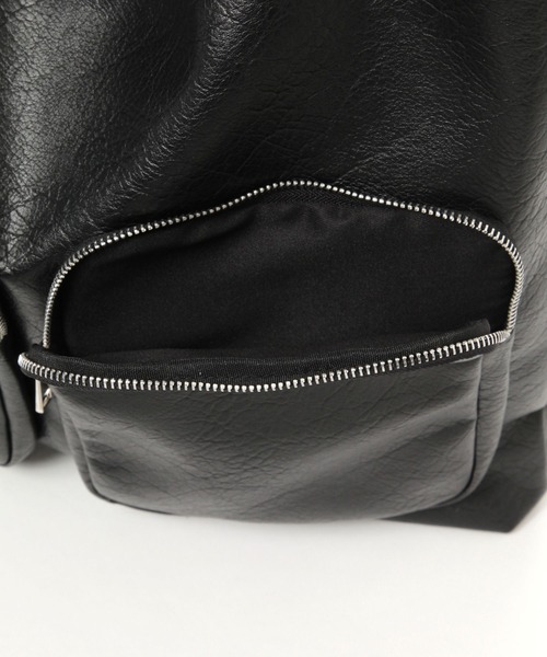 LAKOLE（ラコレ）の「2WAYマルチポケットサンカクトートバッグ / 576001（トートバッグ・メンズ・ブラウン/ブラック・FREE）」の13枚目の写真