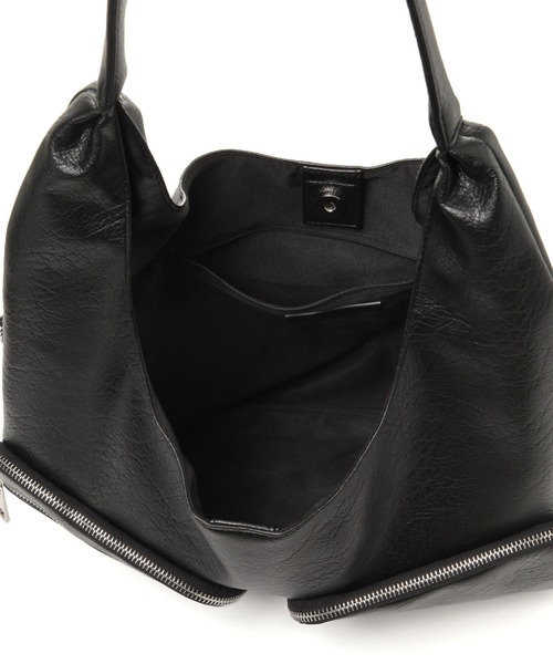 LAKOLE（ラコレ）の「2WAYマルチポケットサンカクトートバッグ / 576001（トートバッグ・メンズ・ブラウン/ブラック・FREE）」の14枚目の写真