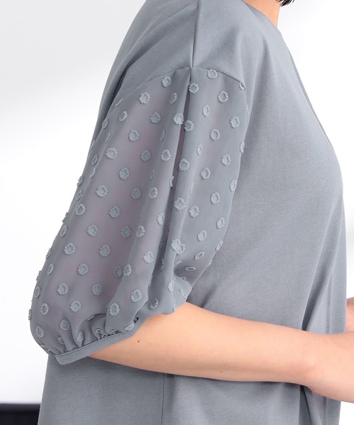 GALLORIA（ギャローリア）の「袖シアー異素材プルオーバー（Tシャツ/カットソー・レディース・ブラック/グレイッシュブルー・L/LL/S/M）」の3枚目の写真