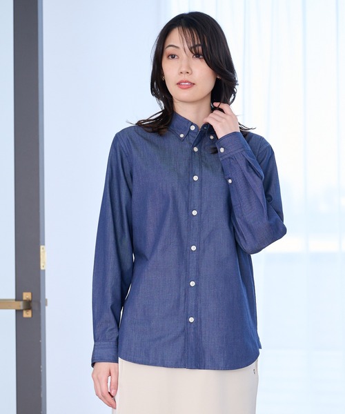 Arnold Palmer（アーノルドパーマー）の「裏ワザデニム イージーケア 長袖 シェア シャツ（シャツ/ブラウス・レディース・ライトブルー/インディゴブルー・XS/S/M/L/LL）」の9枚目の写真