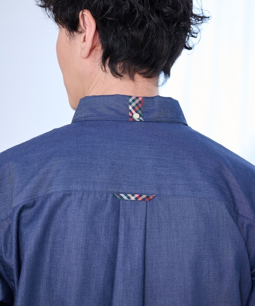 Arnold Palmer（アーノルドパーマー）の「裏ワザデニム イージーケア 長袖 シェア シャツ（シャツ/ブラウス・レディース・ライトブルー/インディゴブルー・XS/S/M/L/LL）」の13枚目の写真