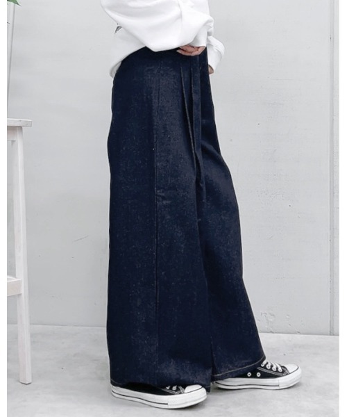 &soiree(アンドソワレ)の「【&soiree】 リジッドタックワイドデニムパンツ(デニムパンツ・レディース・インディゴブルー/ブラック・FREE)」の9枚目の写真