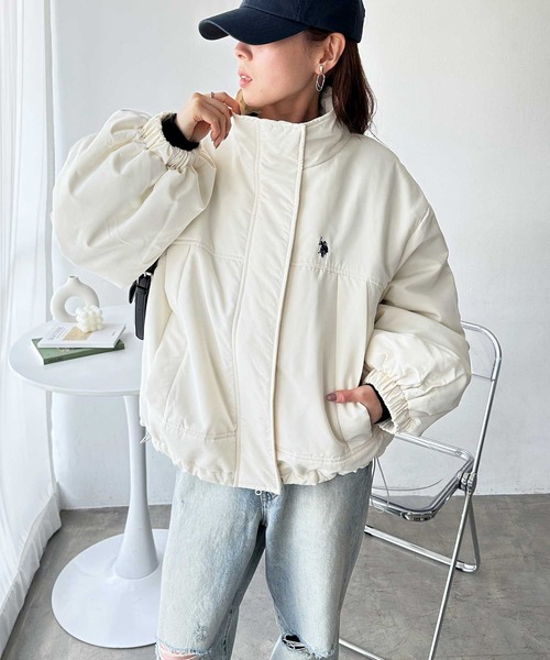 U.S. POLO ASSN.(ユーエスポロアッスン)の「GeeRA別注【U.S. POLO ASSN.】モンスター中綿ブルゾン(ブルゾン・レディース・アイボリー/ブラック/ライトカーキ・MEDIUM/LARGE)」の6枚目の写真