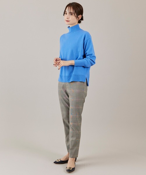 INED（イネド）の「【ご家庭で洗える】ウール100％ハイネックニット（ニット/セーター・レディース・サックスブルー/ブラック/オフホワイト/ブルー/チャコールグレー/ピンク/イエロー・9号）」の22枚目の写真