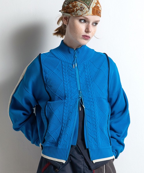 AULA AILA（アウラアイラ）の「ケーブルニットジップアップ（カーディガン/ボレロ・レディース・ブルー/ブラウン/ブラック・0）」の3枚目の写真