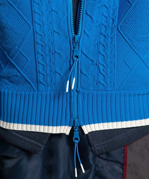 AULA AILA（アウラアイラ）の「ケーブルニットジップアップ（カーディガン/ボレロ・レディース・ブルー/ブラウン/ブラック・0）」の12枚目の写真