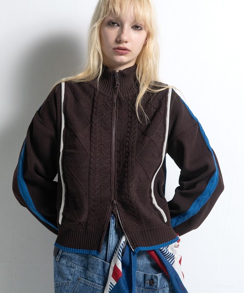 AULA AILA（アウラアイラ）の「ケーブルニットジップアップ（カーディガン/ボレロ・レディース・ブルー/ブラウン/ブラック・0）」の21枚目の写真