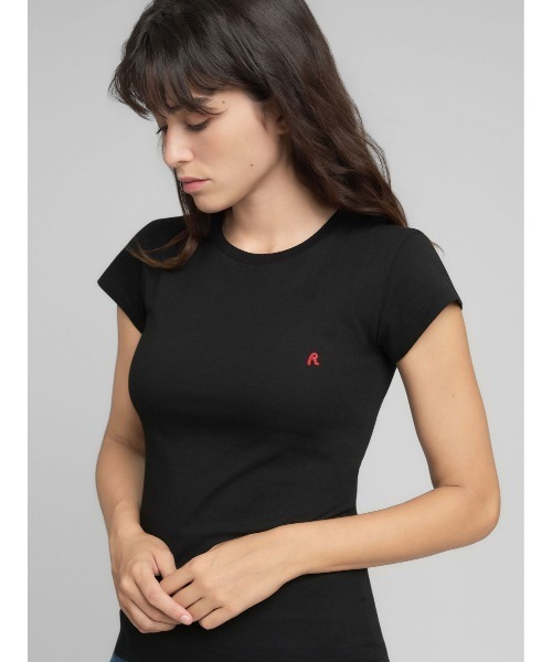 REPLAY(リプレイ)の「スリムフィット・クルーネックTシャツ(Tシャツ/カットソー・レディース・ホワイト/ブラック・SMALL/X-SMALL/MEDIUM)」の12枚目の写真