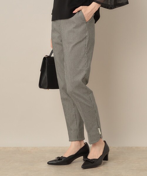 couture brooch（クチュールブローチ）の「ポイントパール調ハイパーストレッチパンツ（その他パンツ・レディース・ブラック系1/ネイビー/ブラック・36/38/40/42）」の2枚目の写真