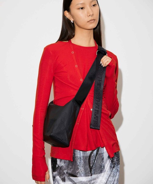 THINGS THAT MATTER（シングス ザット マター）の「TYVEK 2WAY BAG / タイベックツーウェイバッグ（ショルダーバッグ・レディース・クリーム/シルバー/ブラック・FREE）」の5枚目の写真