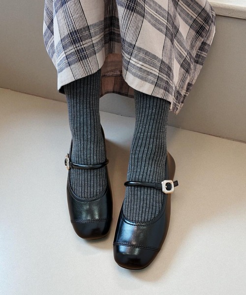 Sugar Sugar（シュガーシュガー）の「メリージェーン　フラット　パンプス【SUGAR SUGAR シュガーシュガー】軽量　ぺたんこ　9206（バレエシューズ・レディース・ブラック/ダークブラウン/シルバー・S/M/L/LL）」の4枚目の写真