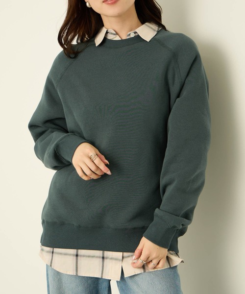 NAVY(ネイビー)の「nAvy 裏シャギーラ グラントレーナー(Tシャツ/カットソー・レディース・グレイッシュベージュ/ダークグリーン/杢グレー/スミクロ/オートミール・L/M)」の1枚目の写真