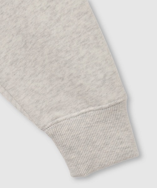 NAVY(ネイビー)の「nAvy 裏シャギーラ グラントレーナー(Tシャツ/カットソー・レディース・グレイッシュベージュ/ダークグリーン/杢グレー/スミクロ/オートミール・L/M)」の8枚目の写真