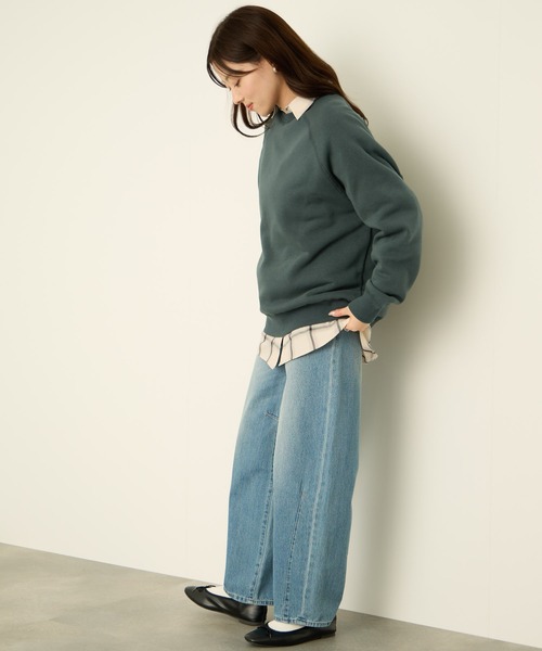 NAVY(ネイビー)の「nAvy 裏シャギーラ グラントレーナー(Tシャツ/カットソー・レディース・グレイッシュベージュ/ダークグリーン/杢グレー/スミクロ/オートミール・L/M)」の21枚目の写真
