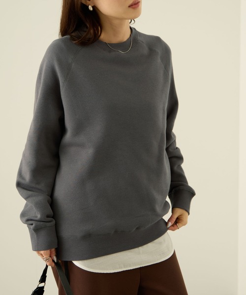 NAVY(ネイビー)の「nAvy 裏シャギーラ グラントレーナー(Tシャツ/カットソー・レディース・グレイッシュベージュ/ダークグリーン/杢グレー/スミクロ/オートミール・L/M)」の22枚目の写真