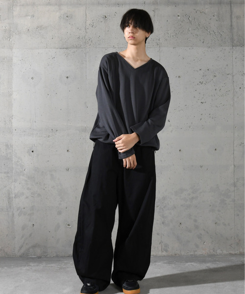 neos(ネオス)の「【neos】ルーズシルエット 裾ドローコード デザイン Vネック ロングスリーブ カットソー(Tシャツ/カットソー・メンズ・ネイビー/ホワイト/チャコールグレー/ブルー/ブラック・MEDIUM/LARGE)」の17枚目の写真