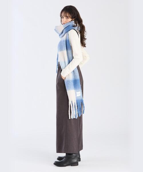To b. by agnes b.(トゥービーバイアニエスベー)の「ブロックチェック マフラー(マフラー・レディース・ブルー・FREE)」の8枚目の写真