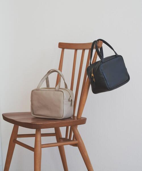 URBAN RESEARCH DOORS（アーバンリサーチドアーズ）の「レザーボストンバッグ（ボストンバッグ・レディース・グレー系その他/ブラック・ONE）」の7枚目の写真