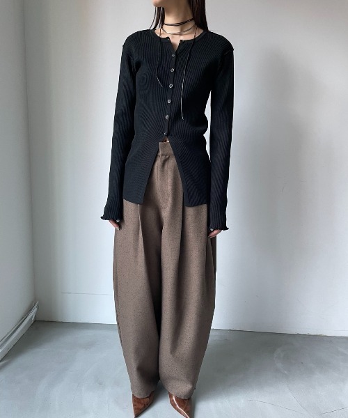 AIC.（エーアイシー）の「ミックスツイルコクーンワイドパンツ（スラックス・レディース・ダークブラウン/アイボリー・FREE）」の8枚目の写真