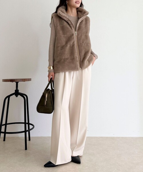 fredy emue（フレディエミュ）の「ボーダーキルトファーベスト（その他アウター・レディース・ブラウン/アイボリー・38）」の4枚目の写真