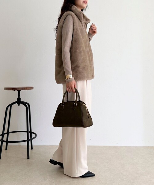 fredy emue（フレディエミュ）の「ボーダーキルトファーベスト（その他アウター・レディース・ブラウン/アイボリー・38）」の5枚目の写真