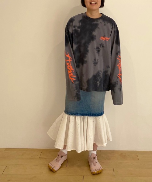 HOLIDAY(ホリデイ)の「SUPER FINE DRY DAMAGE TIE-DYE L/S T-SHIRT (CIRCULATION) スーパーファインドライダメージタイダイロングスリーブTシャツ (サーキュレーション)(Tシャツ/カットソー・レディース・ピンク/ブラック/ピンク系その他/ブラック系その他・XL)」の9枚目の写真