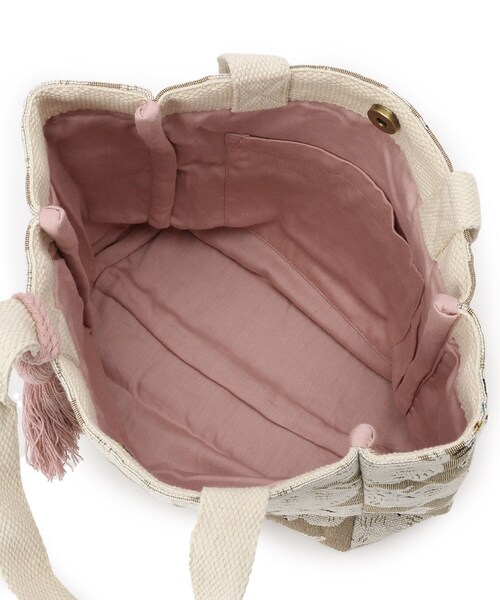 SHOO・LA・RUE(シューラルー)の「インド製ジャカードランチトートバッグ(トートバッグ・レディース・ベージュ系3/ライトグレー系3/グリーン系その他5/ブラック系3/ベージュ系その他6・00)」の17枚目の写真