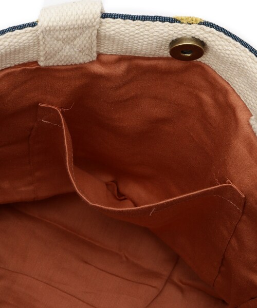 SHOO・LA・RUE(シューラルー)の「インド製ジャカードランチトートバッグ(トートバッグ・レディース・ベージュ系3/ライトグレー系3/グリーン系その他5/ブラック系3/ベージュ系その他6・00)」の19枚目の写真