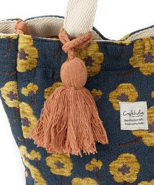 SHOO・LA・RUE(シューラルー)の「インド製ジャカードランチトートバッグ(トートバッグ・レディース・ベージュ系3/ライトグレー系3/グリーン系その他5/ブラック系3/ベージュ系その他6・00)」の20枚目の写真